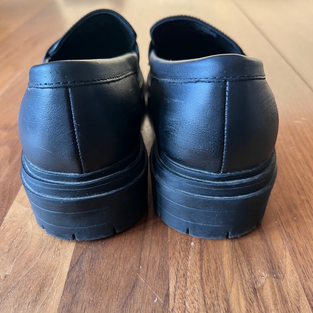 Quince Black Leather Loafers - Picture 2 of 4